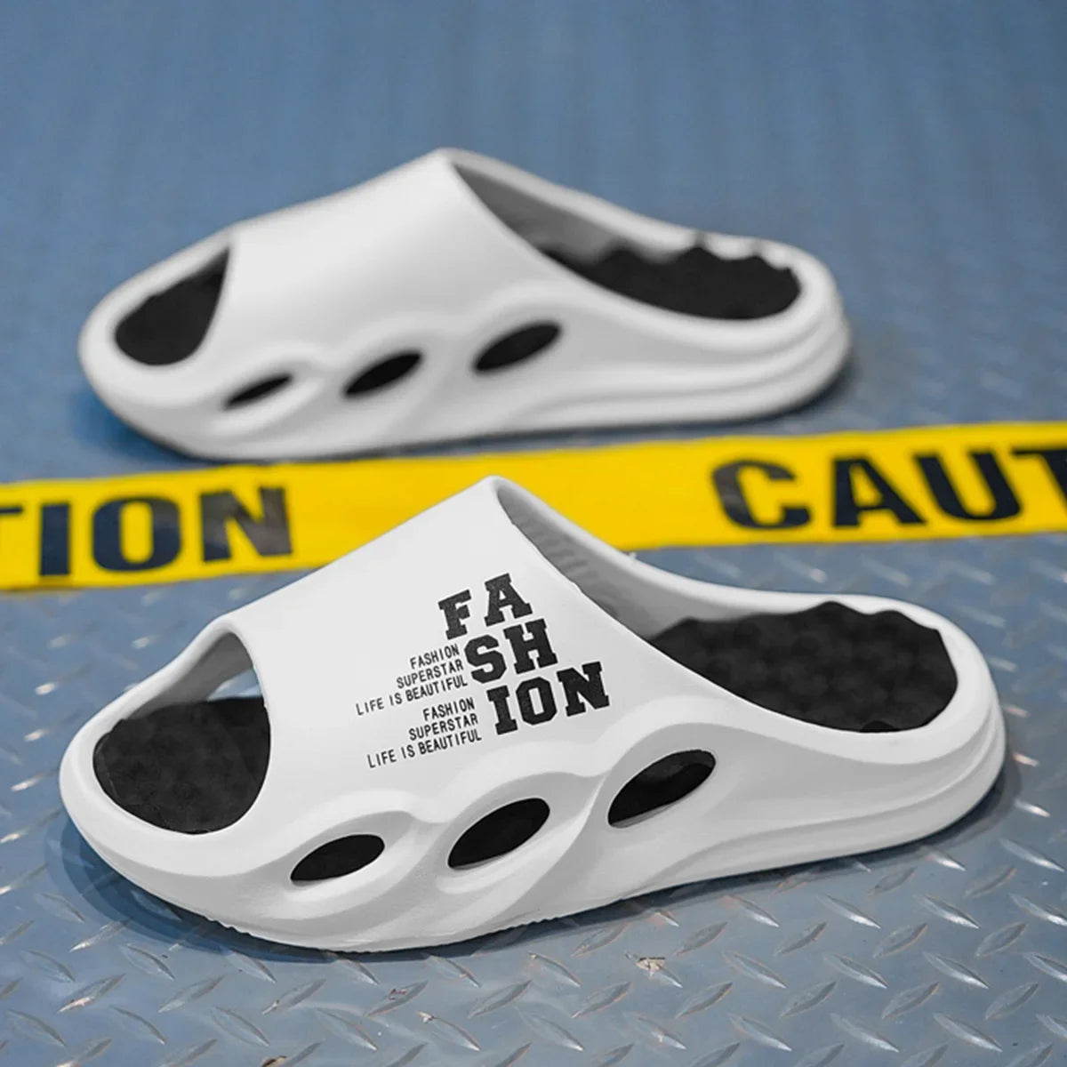 Men Fashion Massage Slippers Indoor/Outdoor Sandals Beach Flip Flop Thick Sole Male Slides Summer  Slippers